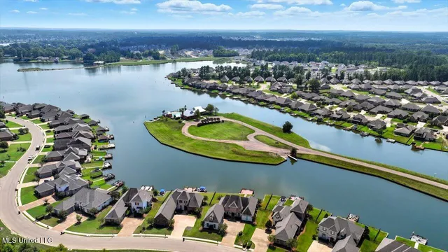 $484,000 | 100 Grayson Way, Madison, MS 39110