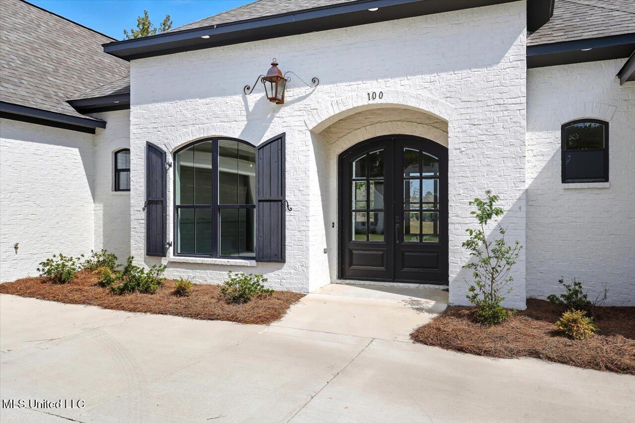 100 Grayson Way Madison, MS 39110 - Photo 4 of 41 IMG_3490