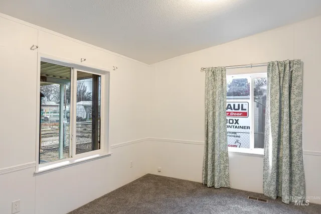 $235,000 | 629 15th Street, Vale, OR 97918