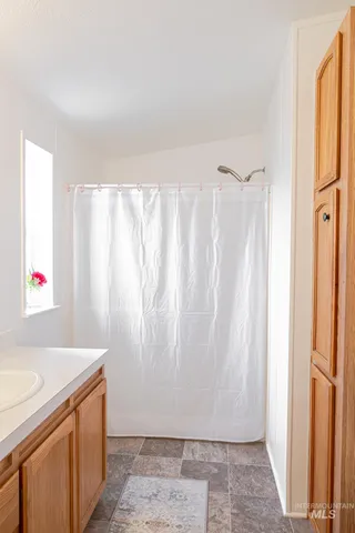 $235,000 | 629 15th Street, Vale, OR 97918