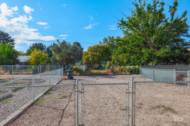 $235,000 | 629 15th Street, Vale, OR 97918