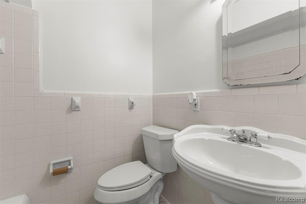 3360 Alice Street Dearborn, MI 48124 - Photo 16 of 30