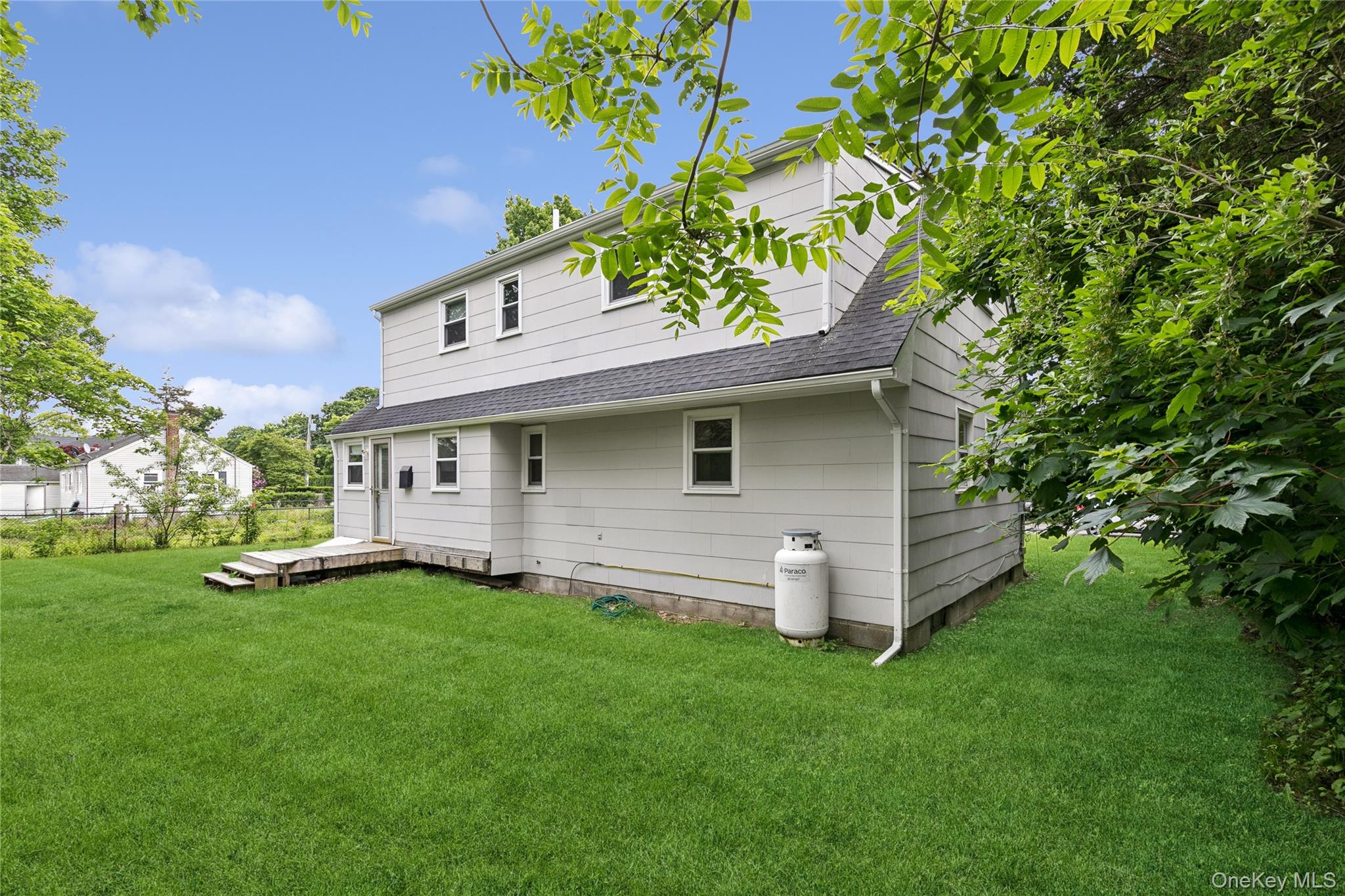 111 Miller Road Southampton, NY 11968 - Photo 28 of 29