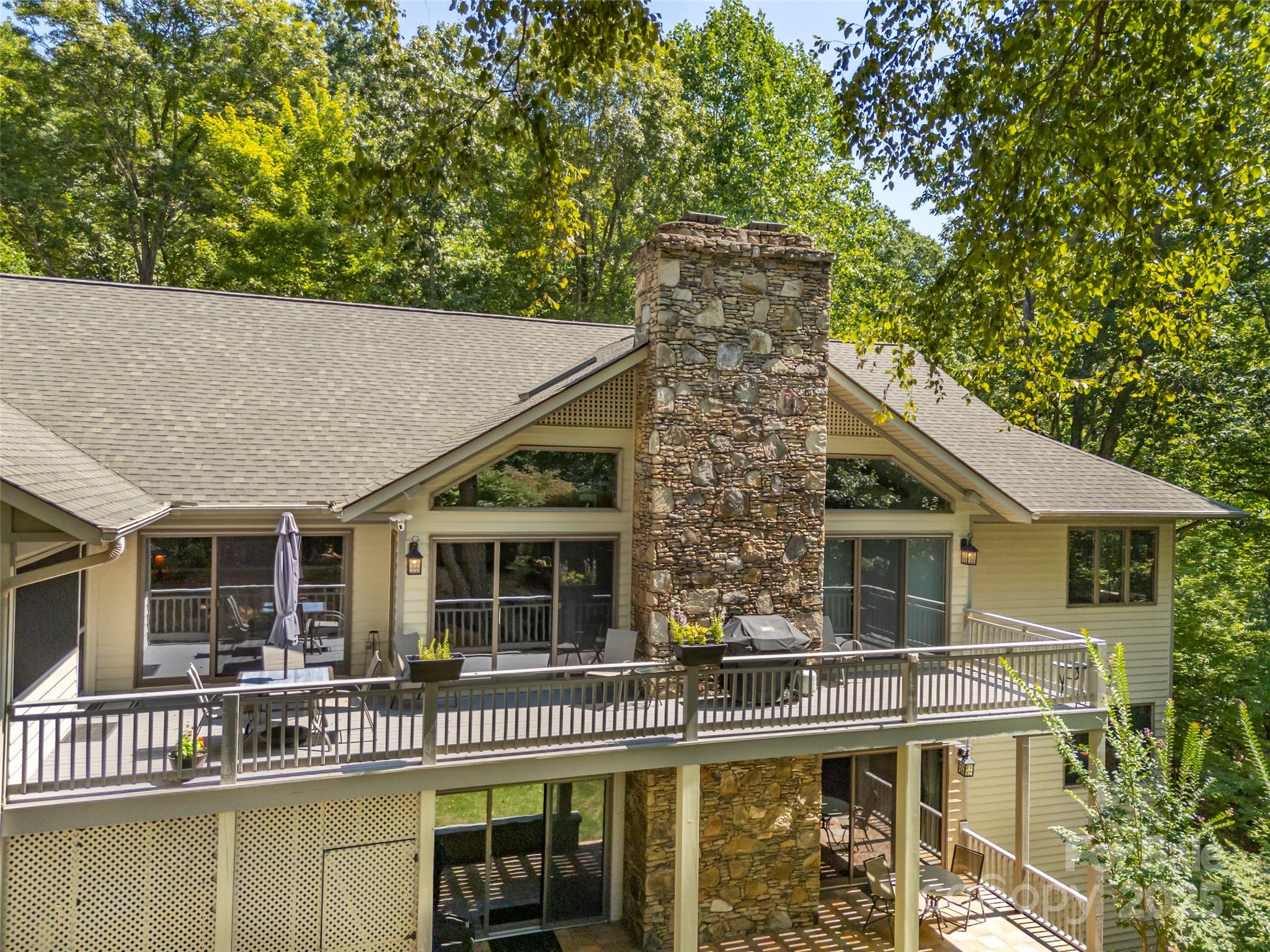 117 Little Cherokee Ridge Hendersonville, NC 28739 - Photo 17 of 48 Gallery Image 17