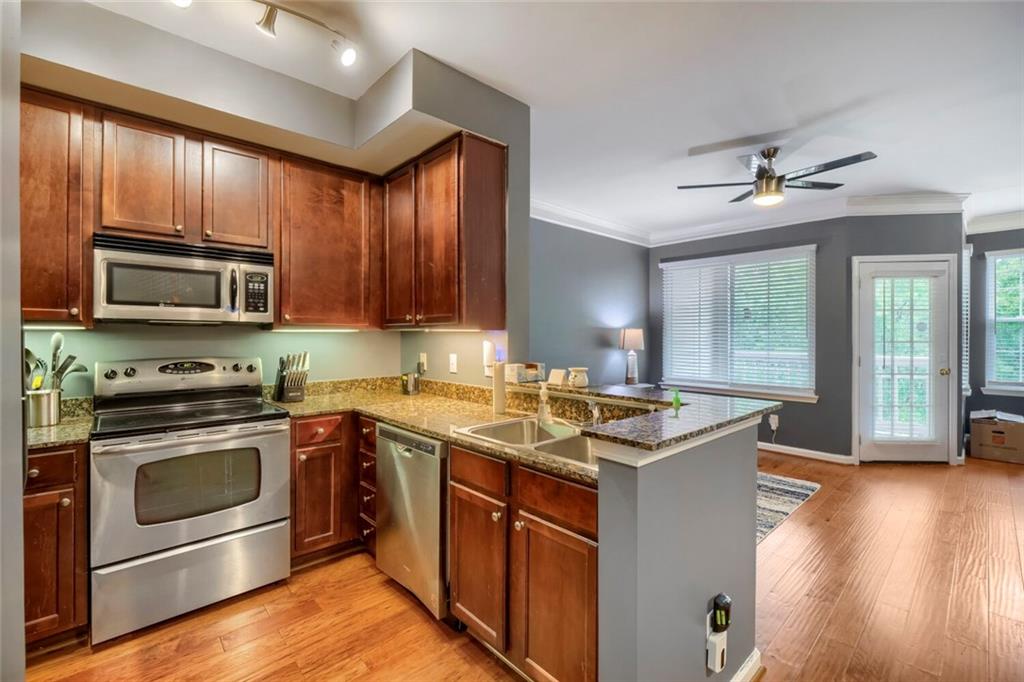 1752 Pryor Road Southwest, Unit 311 Atlanta, GA 30315 - Photo 9 of 21