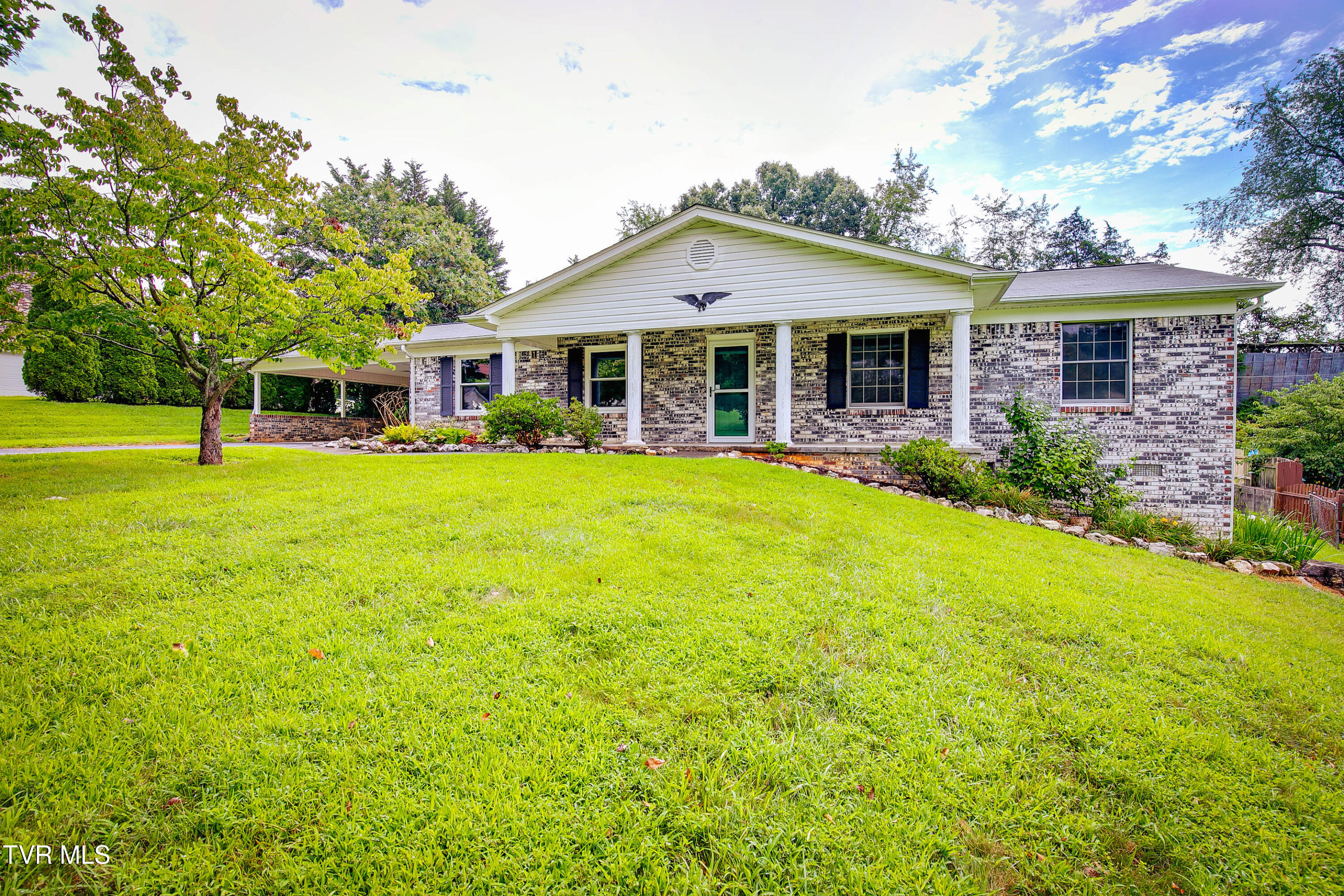 5109 Springview St-4