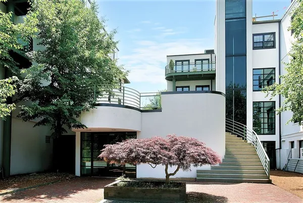 $3,700 | 227 Summit Avenue, Unit E102, Brookline, MA 02446