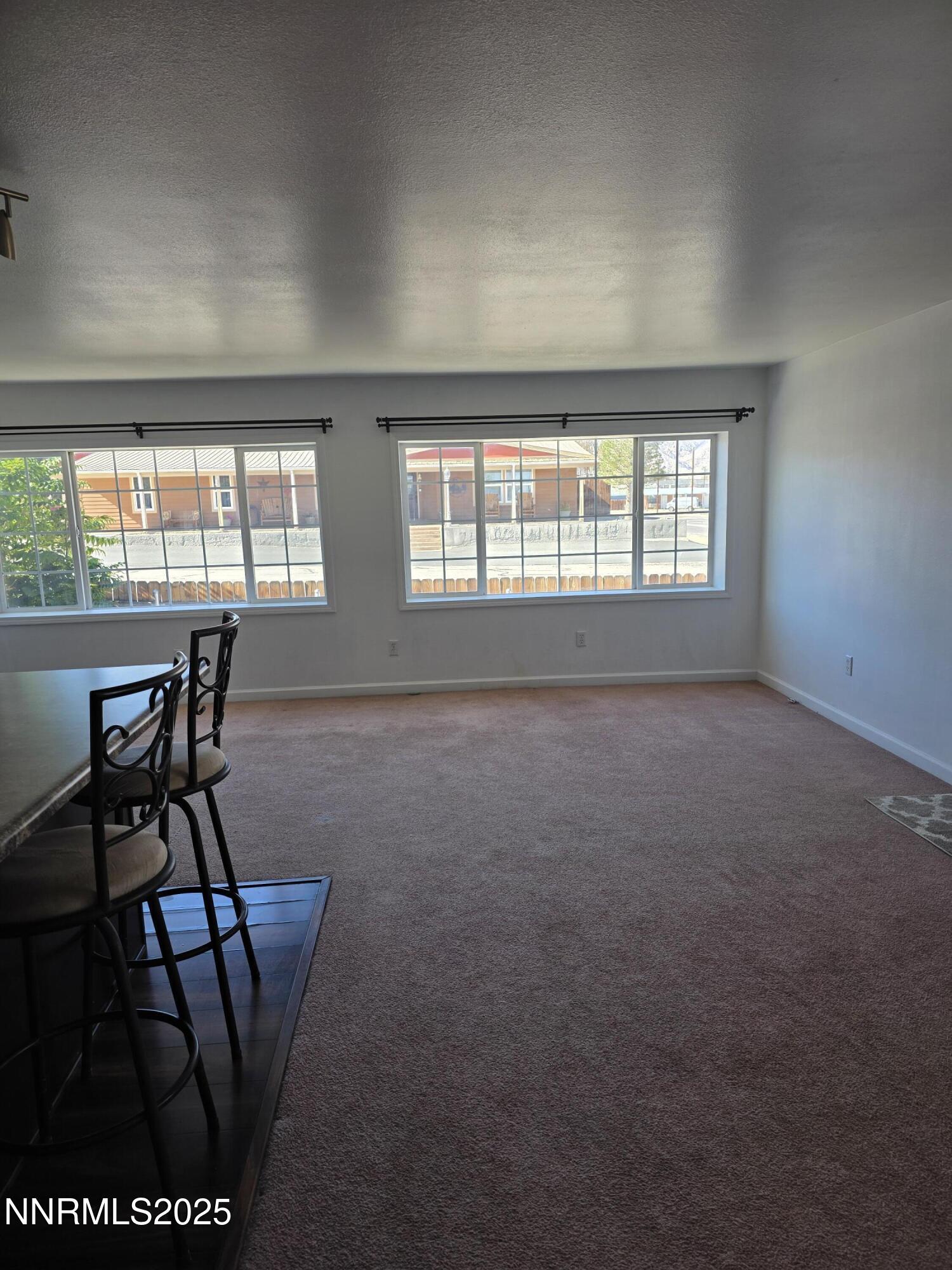 1110 4th Street Hawthorne, NV 89415 - Photo 9 of 27 a workspace with furniture and window