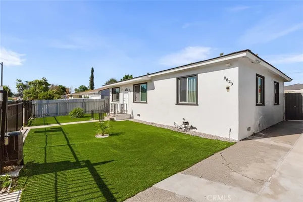 $850,000 | 8827 Sylmar Avenue, Panorama City, CA 91402