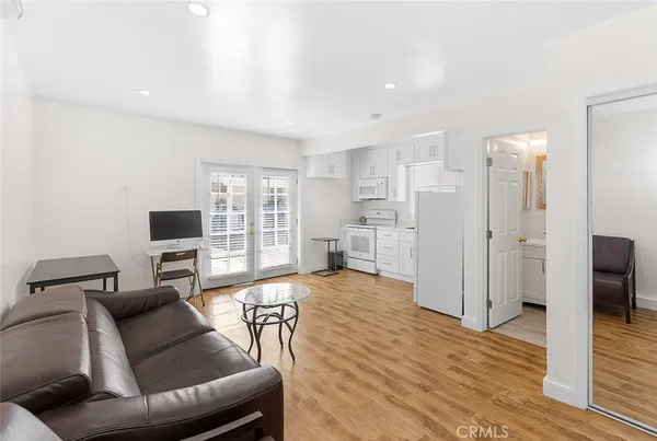 $850,000 | 8827 Sylmar Avenue, Panorama City, CA 91402