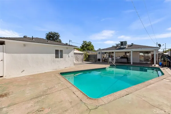 $850,000 | 8827 Sylmar Avenue, Panorama City, CA 91402