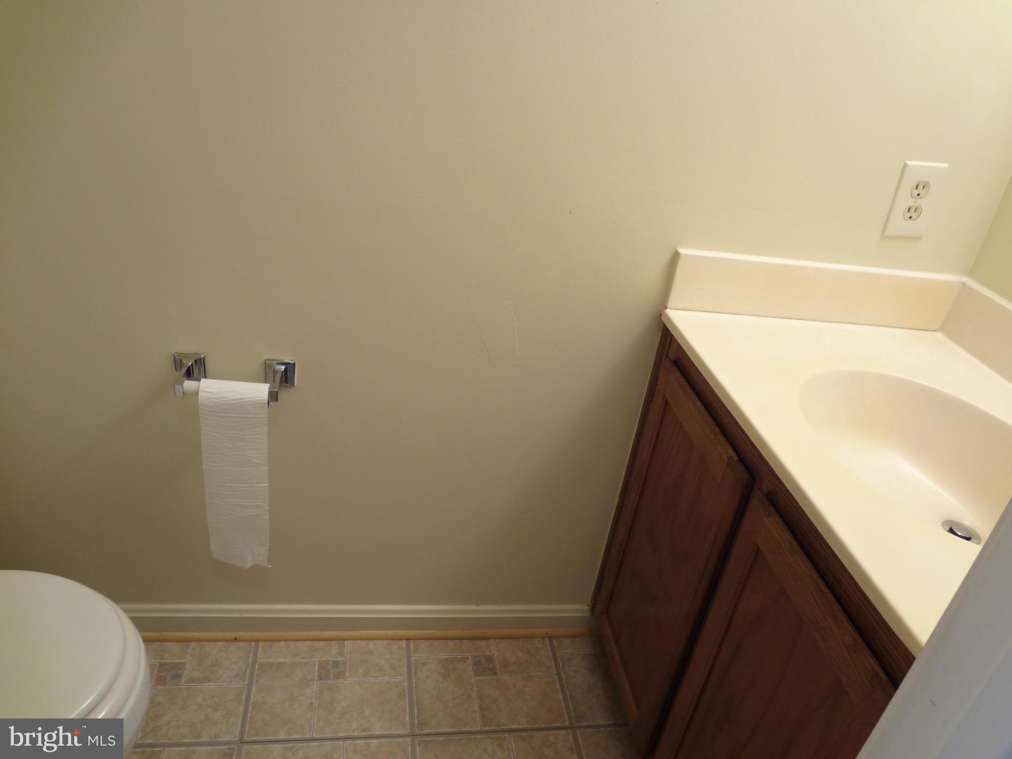 14849 Hammersmith Circle Silver Spring, MD 20906 - Photo 21 of 24 Bath