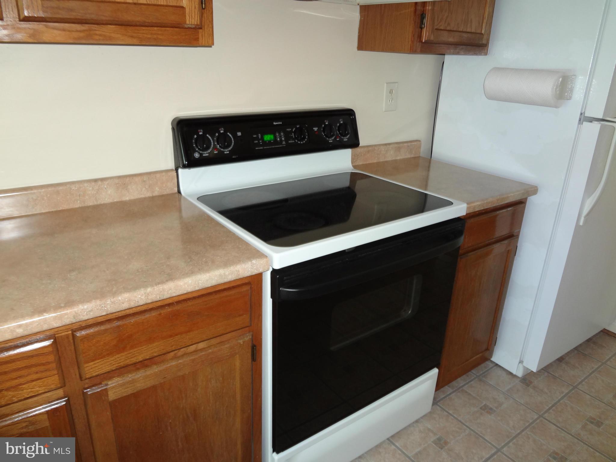 14849 Hammersmith Circle Silver Spring, MD 20906 - Photo 22 of 24 Kitchen