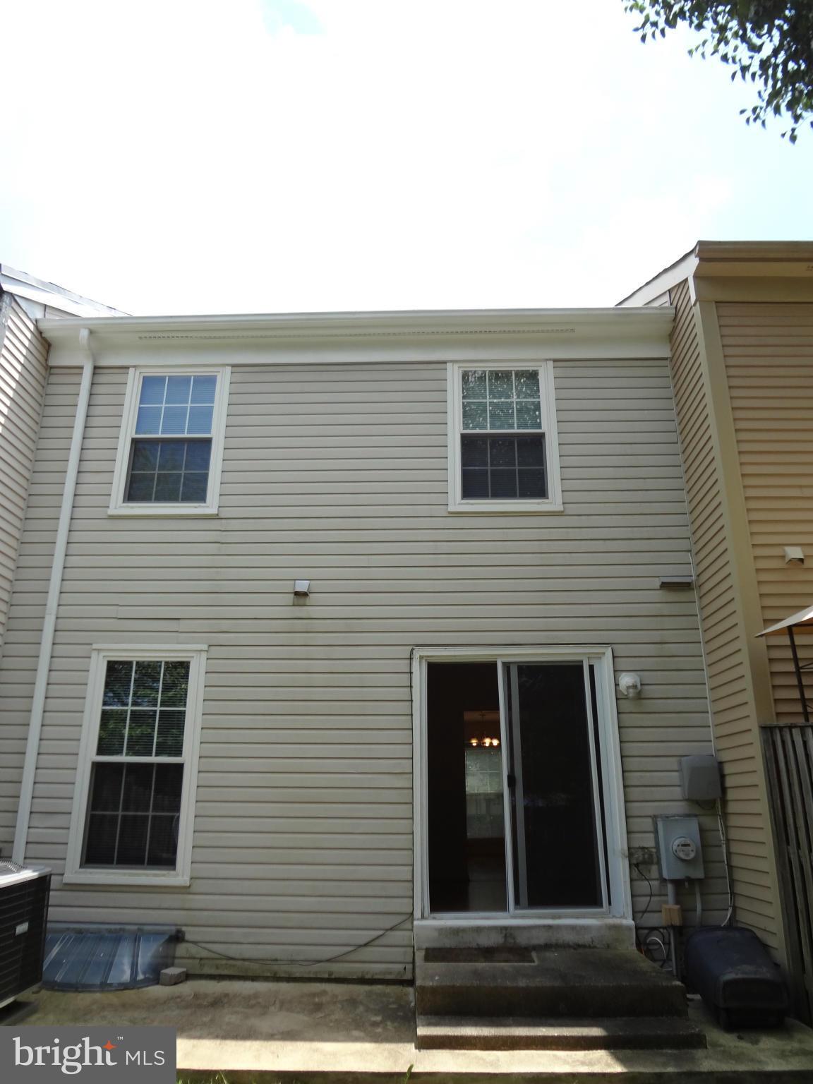 14849 Hammersmith Circle Silver Spring, MD 20906 - Photo 9 of 24 Exterior (Rear)
