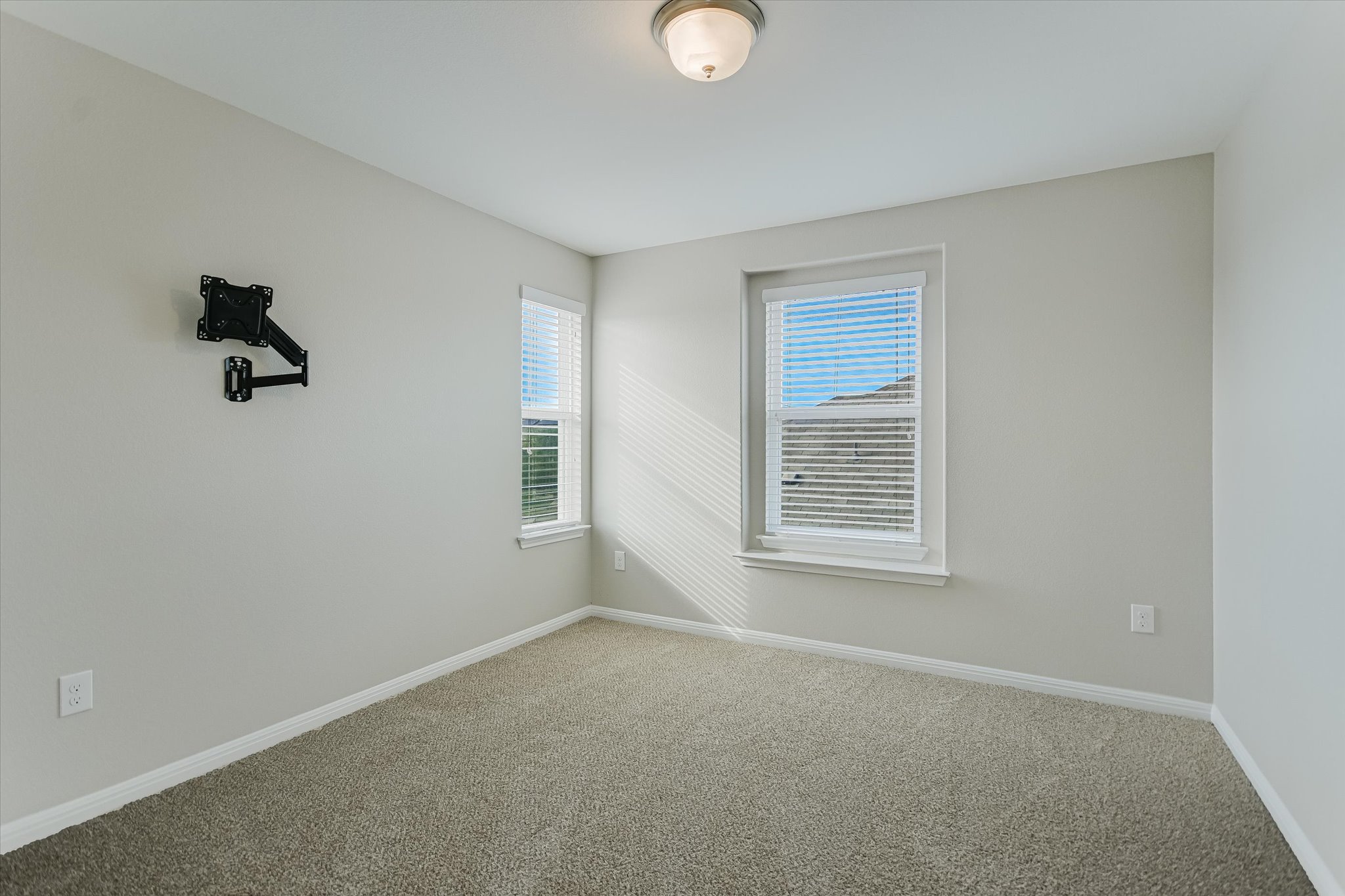 10317 Laurie Lane Austin, TX 78747 - Photo 18 of 27 Bedroom 2