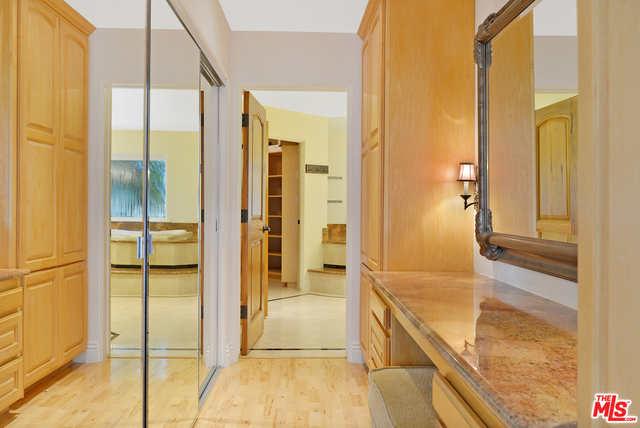 6725 Portshead Road Malibu, CA 90265 - Photo 21 of 36