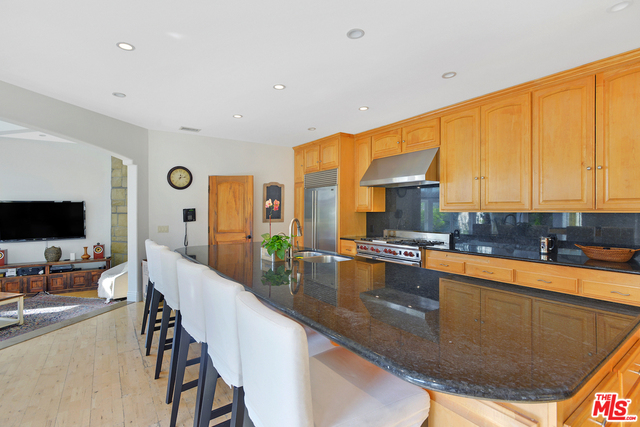 6725 Portshead Road Malibu, CA 90265 - Photo 35 of 36