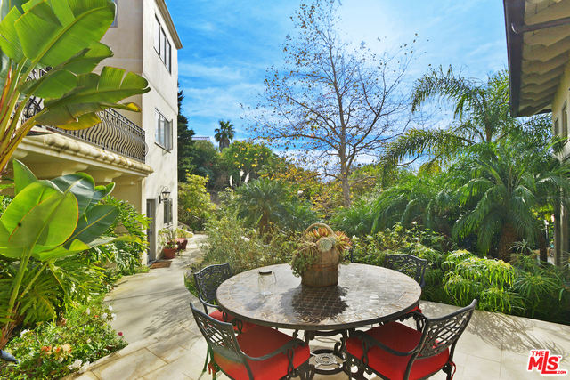 6725 Portshead Road Malibu, CA 90265 - Photo 5 of 36