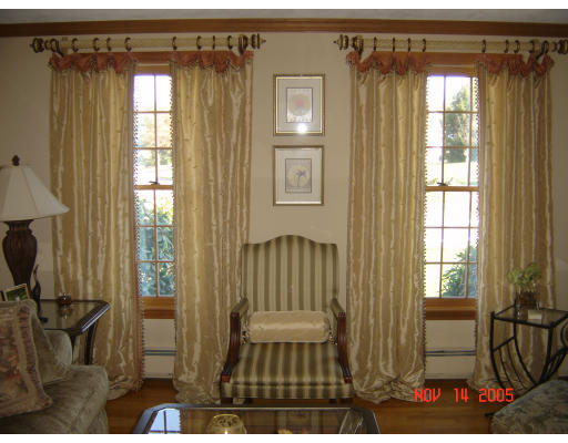 40 Wycliffe Road Walpole, MA 02032 - Photo 4 of 11