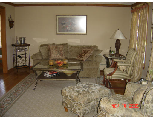 40 Wycliffe Road Walpole, MA 02032 - Photo 5 of 11