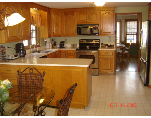 40 Wycliffe Road Walpole, MA 02032 - Photo 8 of 11