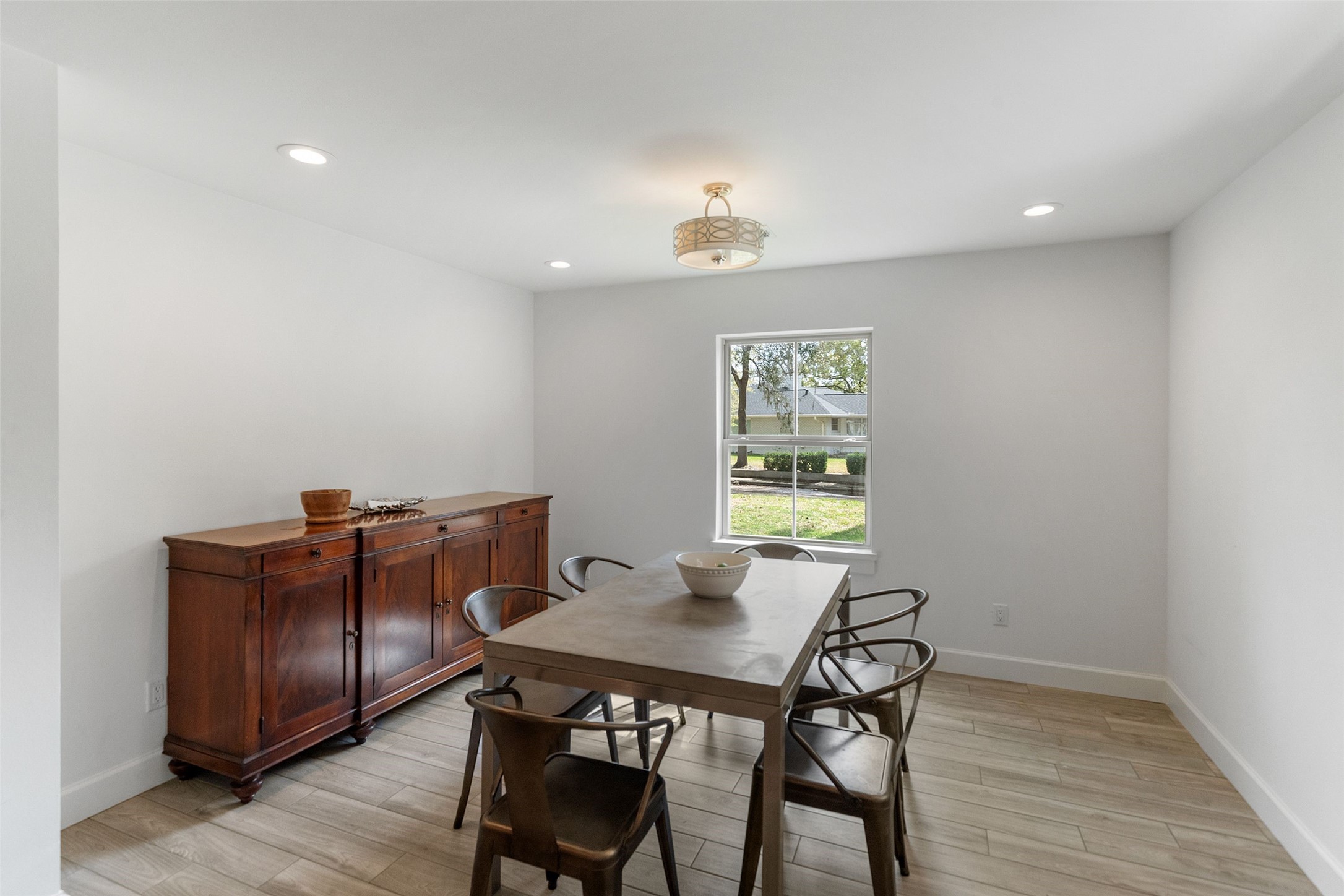 3310 Durness Way Houston, TX 77025 - Photo 9 of 21