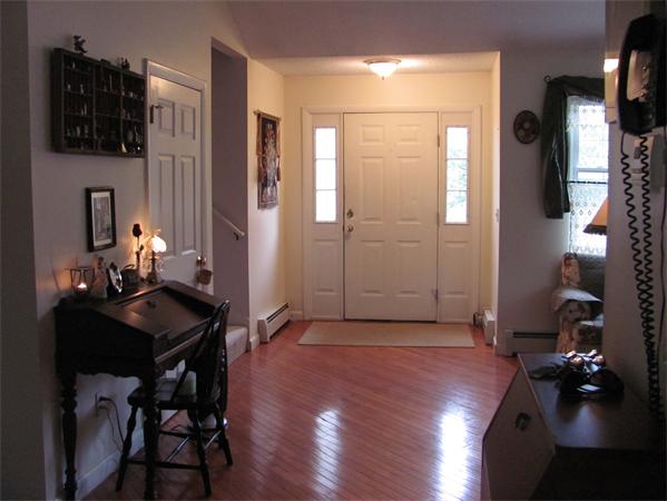 67 Santoro Road Worcester, MA 01606 - Photo 10 of 23 Gallery Image 10