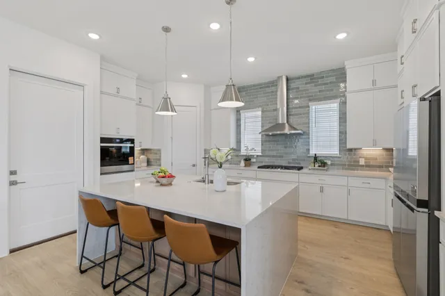 $849,990 | 1602 Kit Circle, Austin, TX 78758