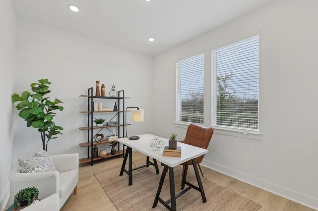 $849,990 | 1602 Kit Circle, Austin, TX 78758