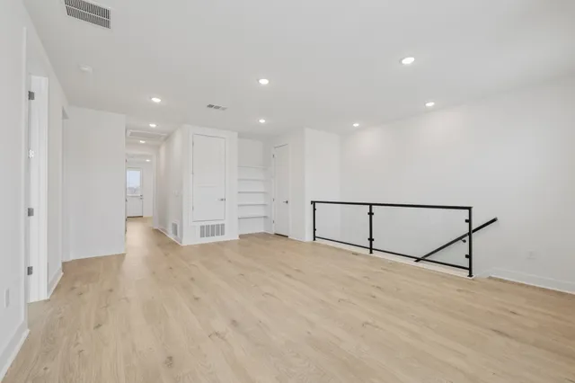 $849,990 | 1602 Kit Circle, Austin, TX 78758