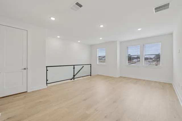 $849,990 | 1602 Kit Circle, Austin, TX 78758