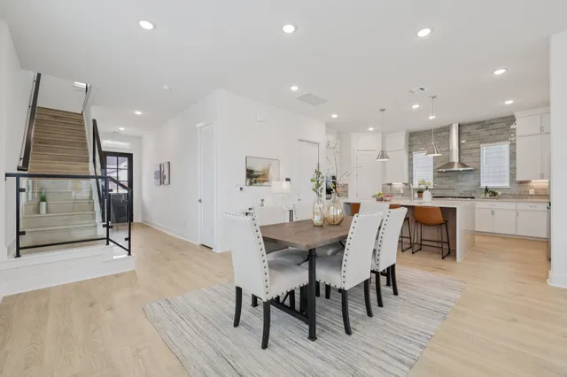 $849,990 | 1602 Kit Circle, Austin, TX 78758