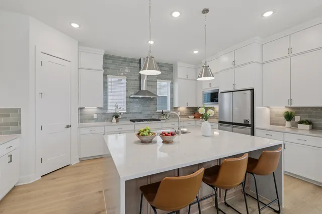 $849,990 | 1602 Kit Circle, Austin, TX 78758