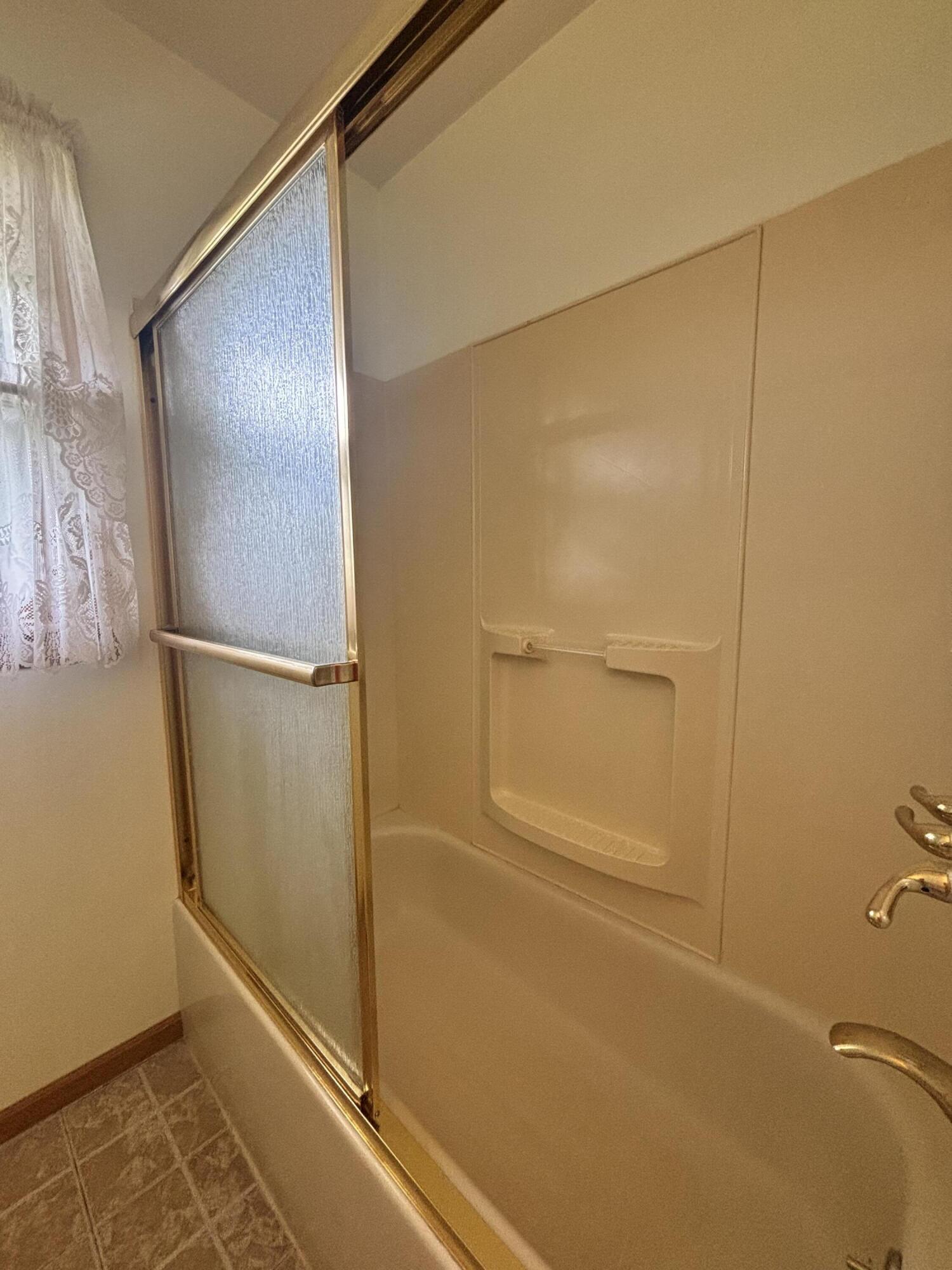570 East Amsler Road Rensselaer, IN 47978 - Photo 11 of 27 1500x2000