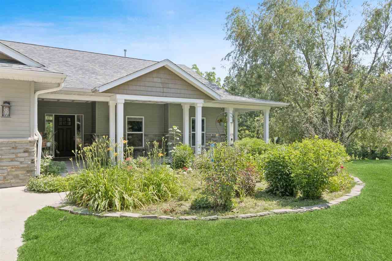 2066 Kestrel Ridge Southwest Oxford, IA 52322 - Photo 6 of 45 Gallery Image 6