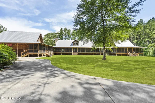 $3,250,000 | 1163 John Amacker Road, Poplarville, MS 39470