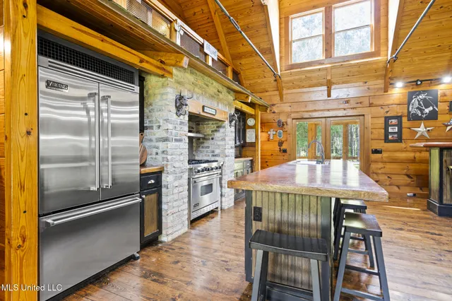 $3,250,000 | 1163 John Amacker Road, Poplarville, MS 39470