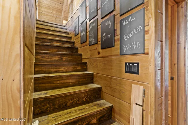 $3,250,000 | 1163 John Amacker Road, Poplarville, MS 39470