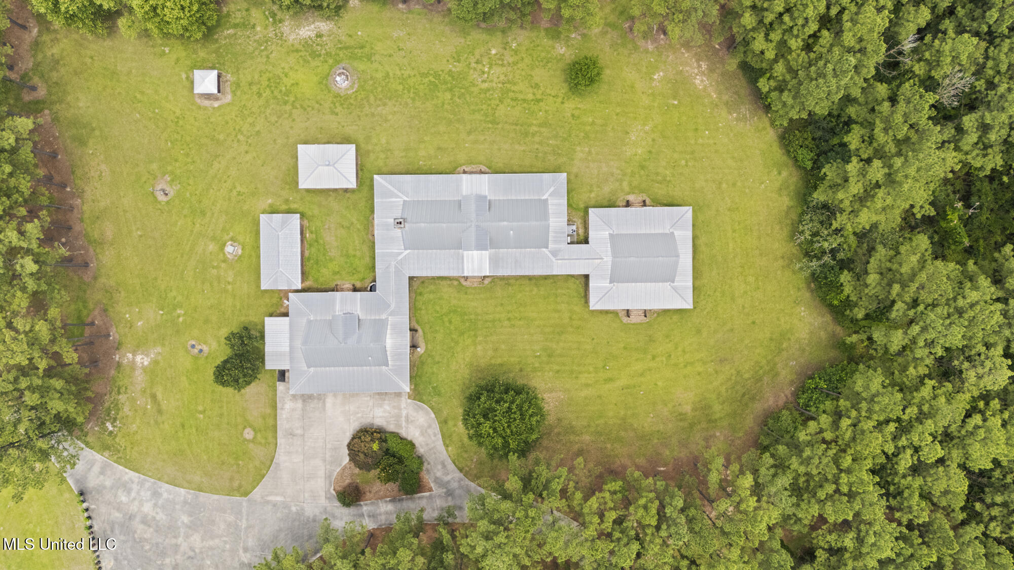 1163 John Amacker Road Poplarville, MS 39470 - Photo 5 of 88 ghubphoto_004