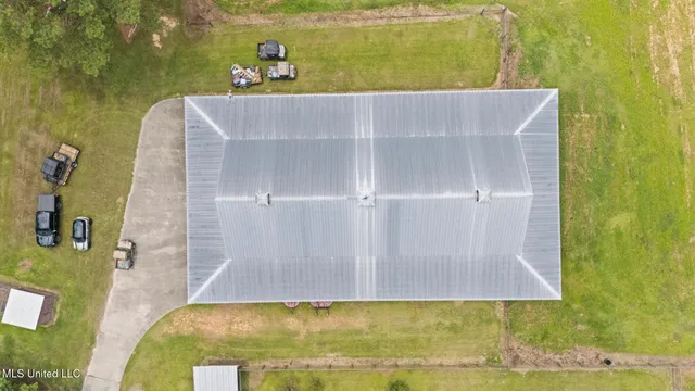 $3,250,000 | 1163 John Amacker Road, Poplarville, MS 39470