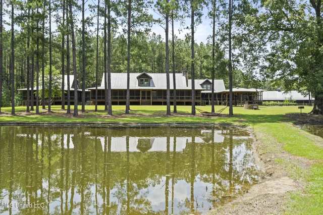 $3,250,000 | 1163 John Amacker Road, Poplarville, MS 39470