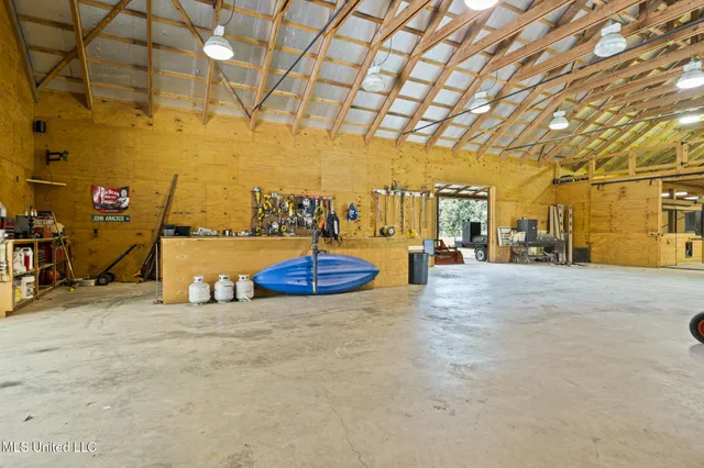 $3,250,000 | 1163 John Amacker Road, Poplarville, MS 39470