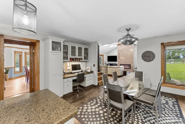 $668,500 | 4986 Foxborough Court, Bettendorf, IA 52722