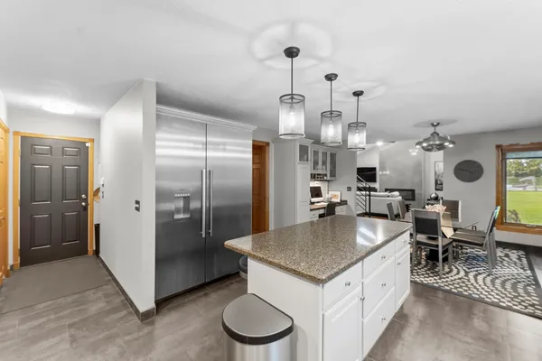 $668,500 | 4986 Foxborough Court, Bettendorf, IA 52722