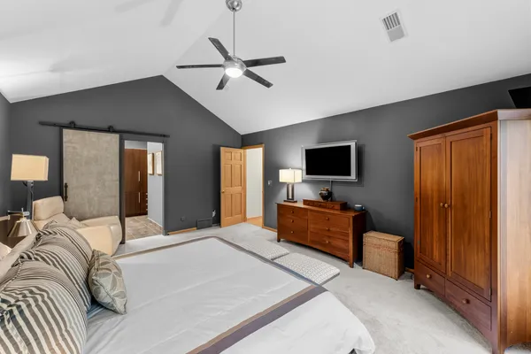 $668,500 | 4986 Foxborough Court, Bettendorf, IA 52722