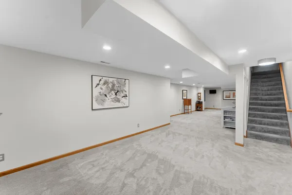 $668,500 | 4986 Foxborough Court, Bettendorf, IA 52722