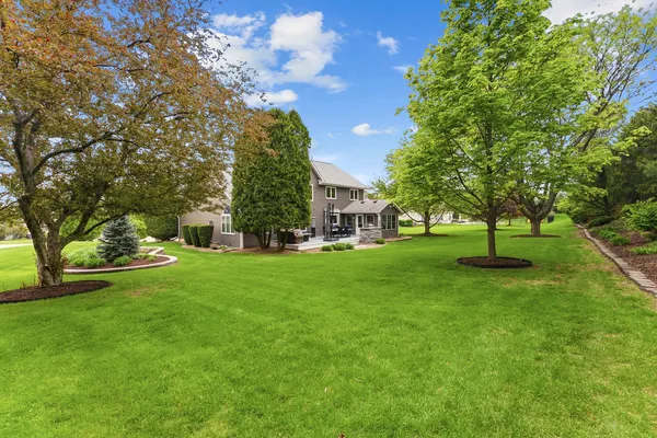 $668,500 | 4986 Foxborough Court, Bettendorf, IA 52722