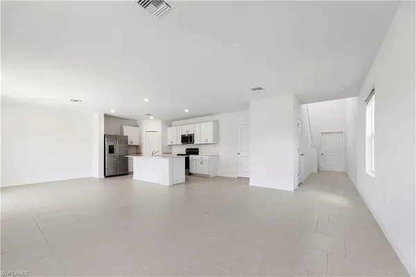 $2,400 | 4074 San Felice Lane, North Fort Myers, FL 33917