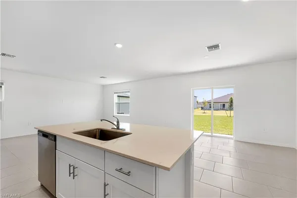 $2,400 | 4074 San Felice Lane, North Fort Myers, FL 33917