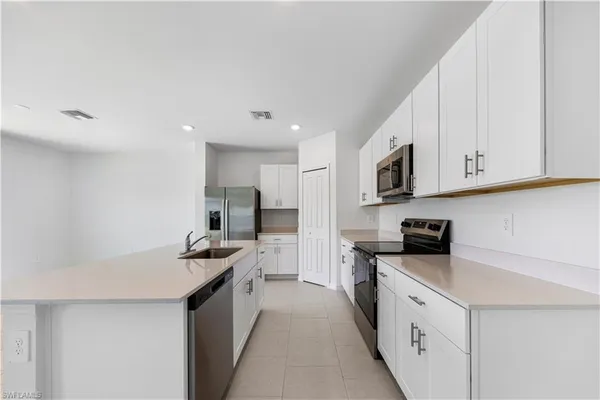 $2,400 | 4074 San Felice Lane, North Fort Myers, FL 33917